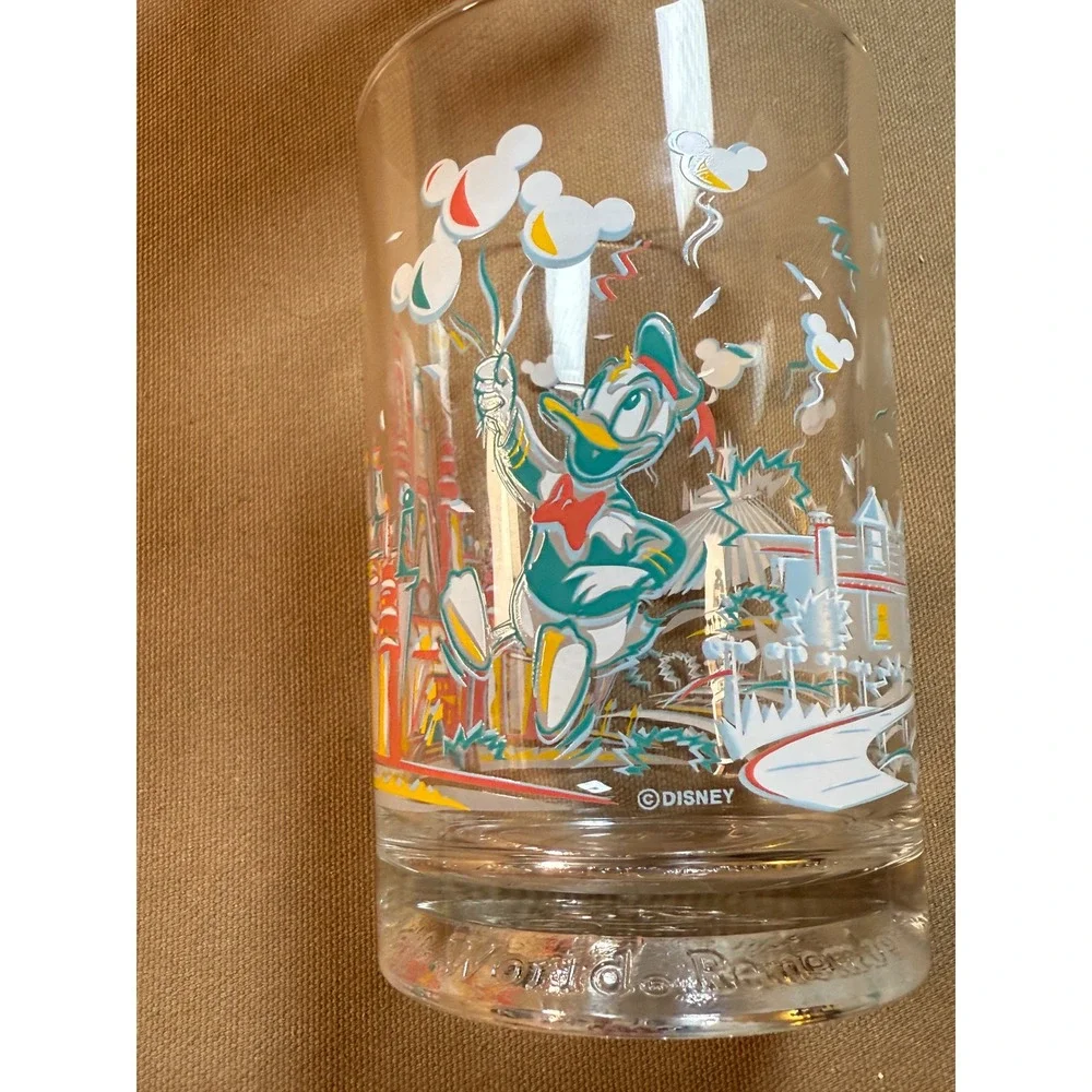 Vintage McDonalds Disney World Remember the Magic 25th Glass Etched‎ Donald Duck